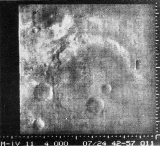 Picture of Martian surface sent to Earth by Mariner IV - RF Cafe